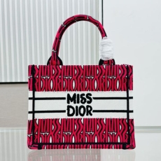 Christian Dior Shopping Bags